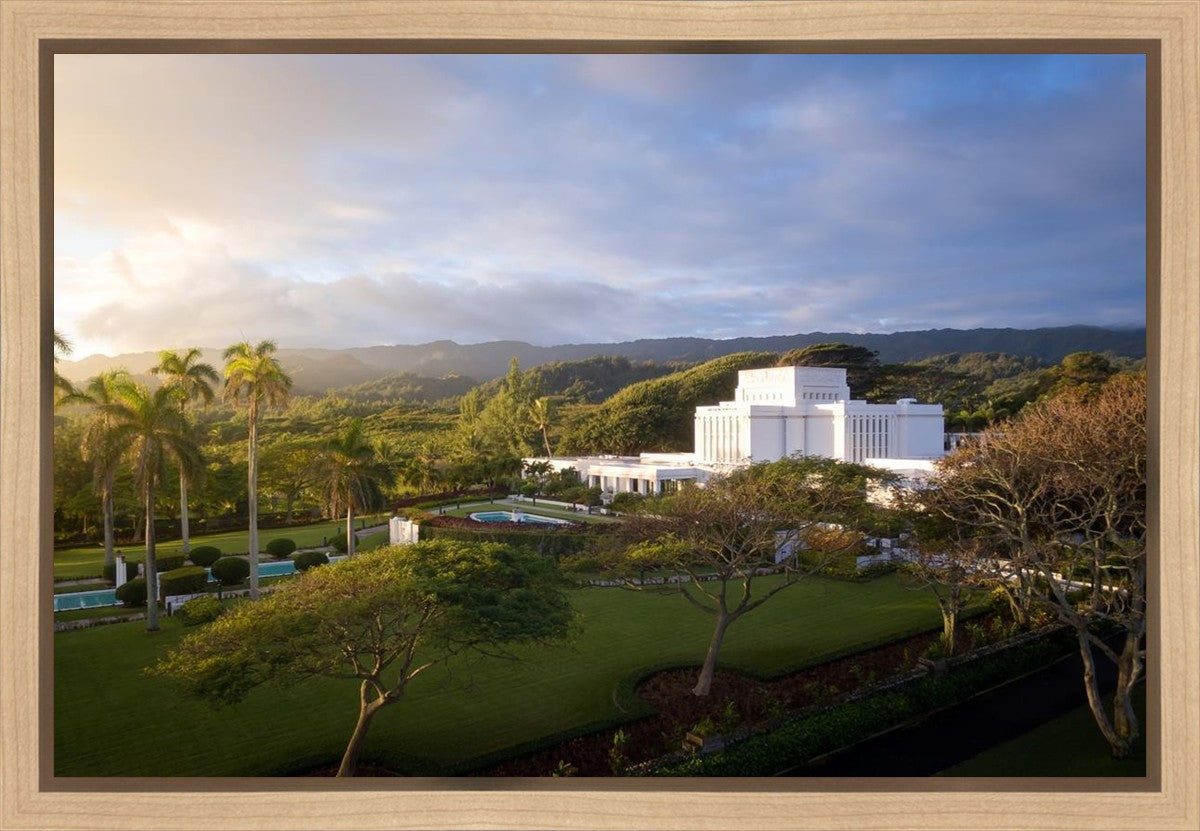 Laie Island Glow