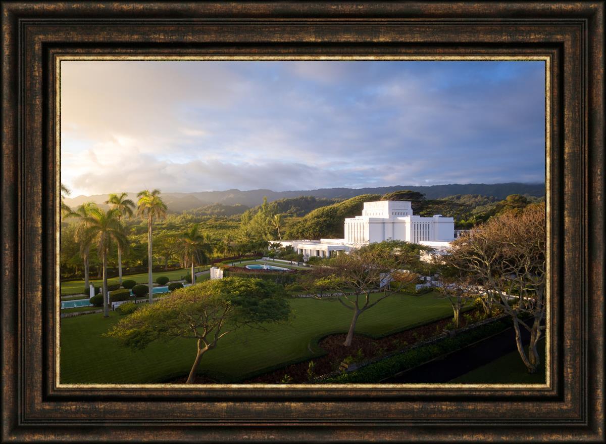 Laie Island Glow