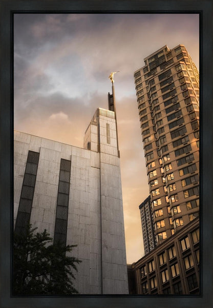 Upwards, Manhattan