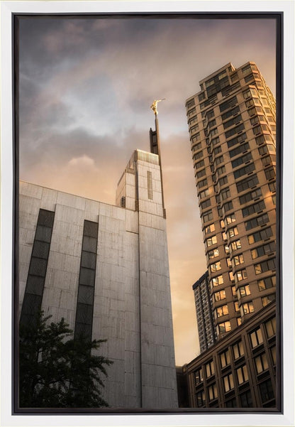 Upwards, Manhattan