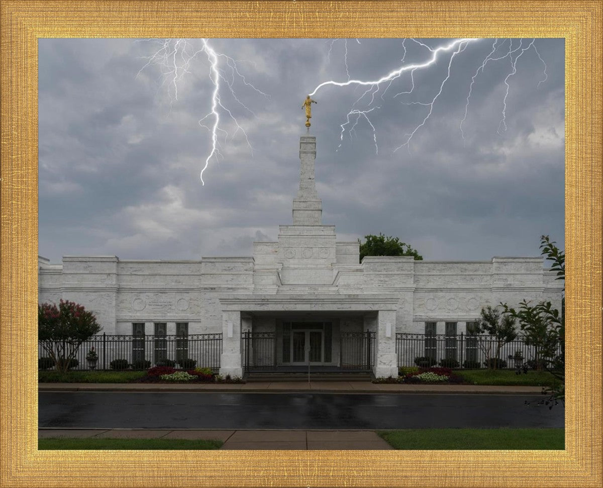 Nashville Temple Through The Storm
