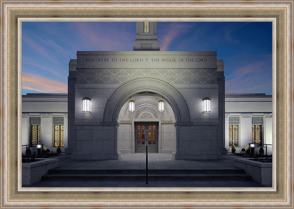 Helena Montana at Night