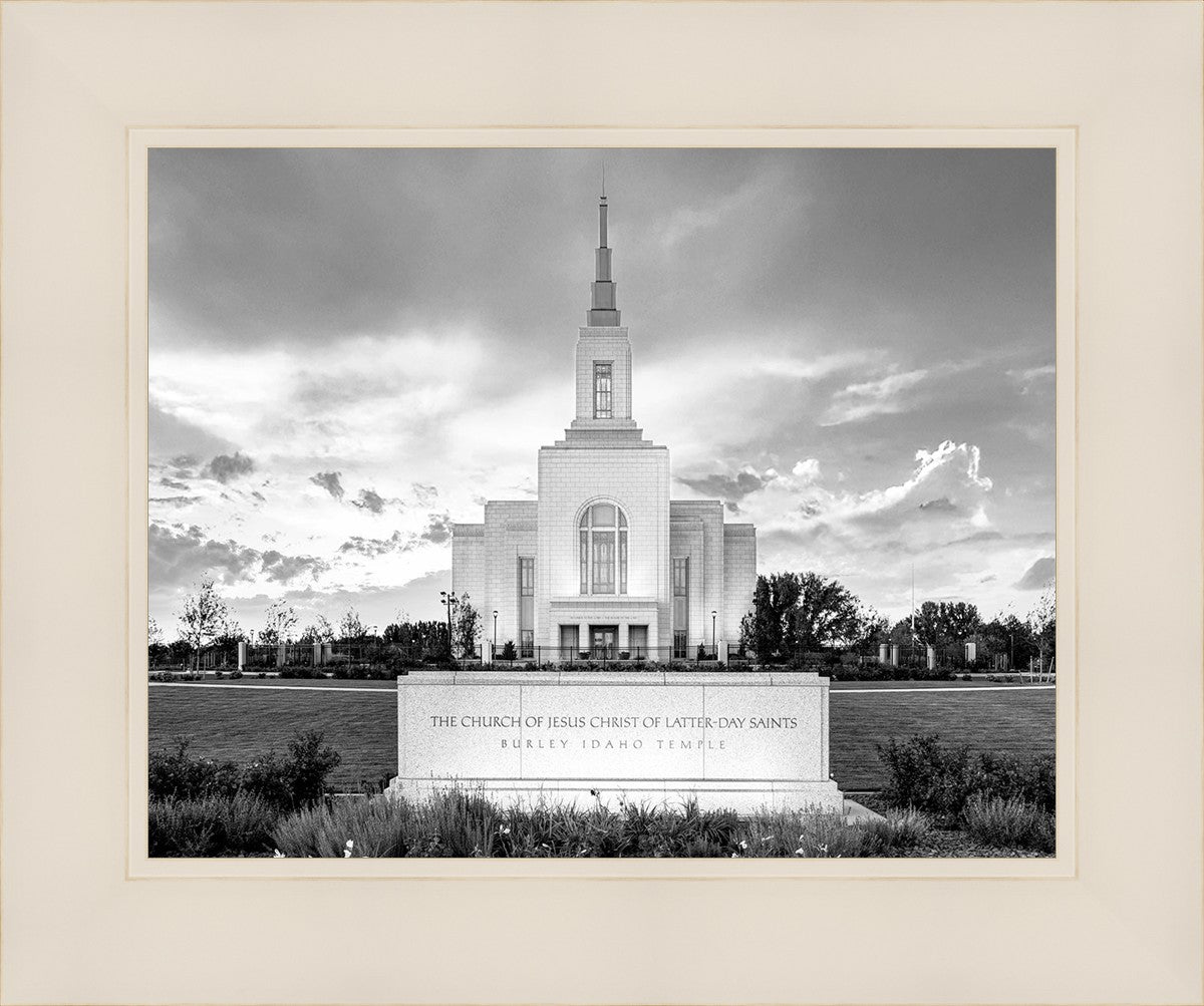 Burley Idaho Eternal - Black and White
