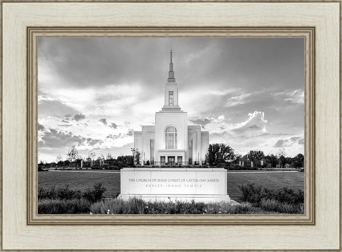 Burley Idaho Eternal - Black and White