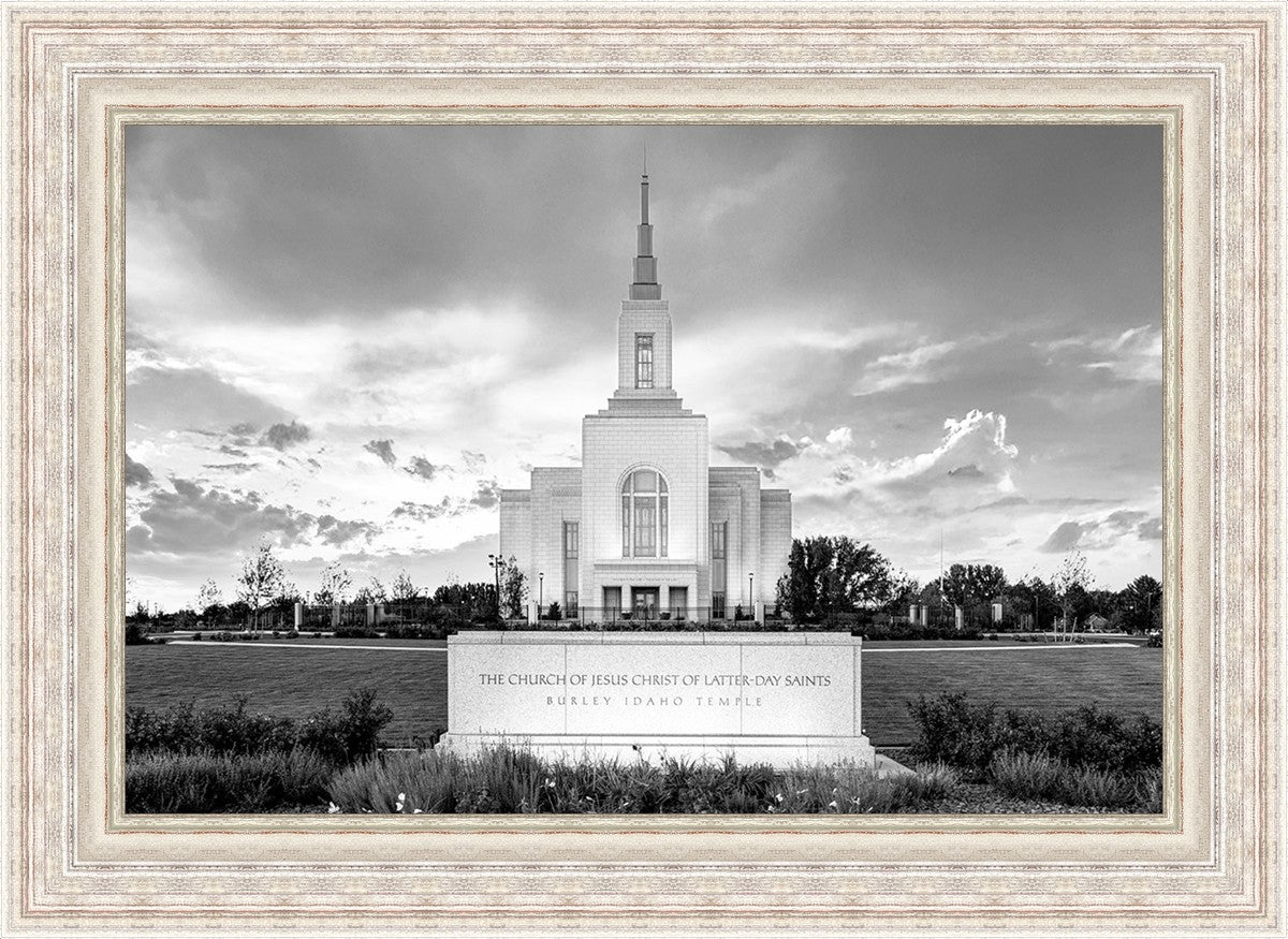 Burley Idaho Eternal - Black and White