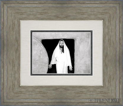 The Resurrected Christ Open Edition Print / 7 X 5 Gray 14 3/4 12 Art